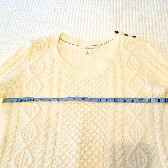 H&M L.O.G.G. Women's Sweater, Cream Color, Size Large - Picture 2 of 6